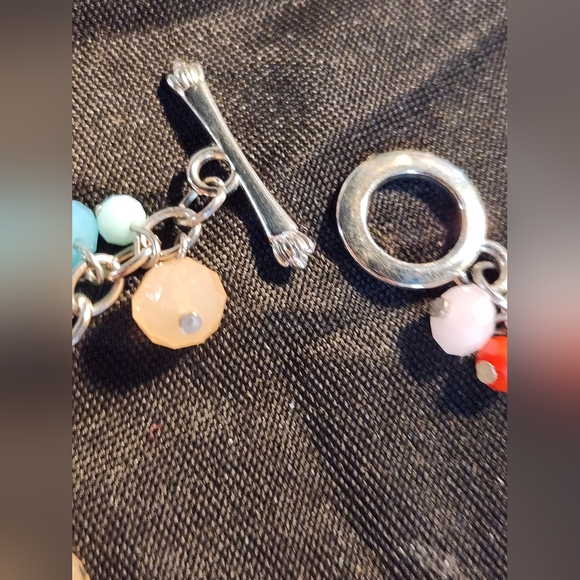 Pier 1 Easter Bunny Rabbit Beaded Charm Toggle Bracelet - Picture 6 of 10